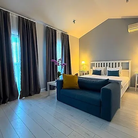 Chg Boutique 3*