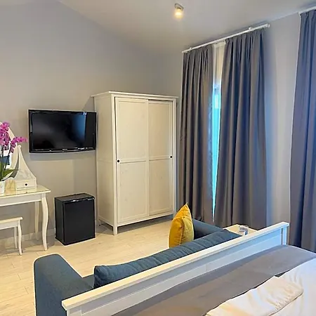 Chg Boutique 3*